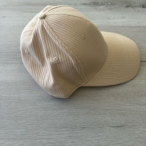 Hair By Pen X Best Beanies Ribbed Cap Cream Adjustable OS NWOT - Picture 4 of 7